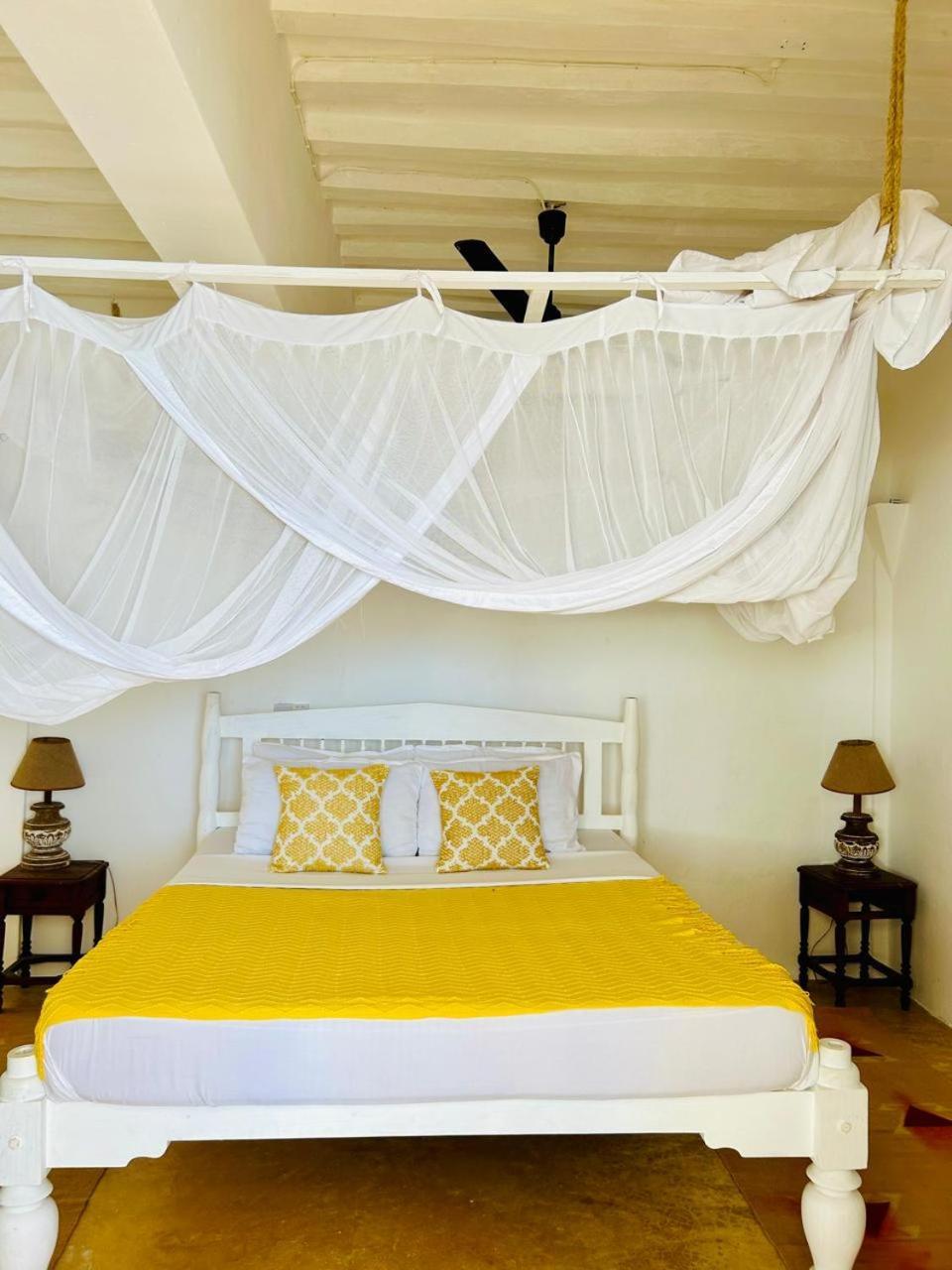 Bed and Breakfast Shela Bahari Экстерьер фото